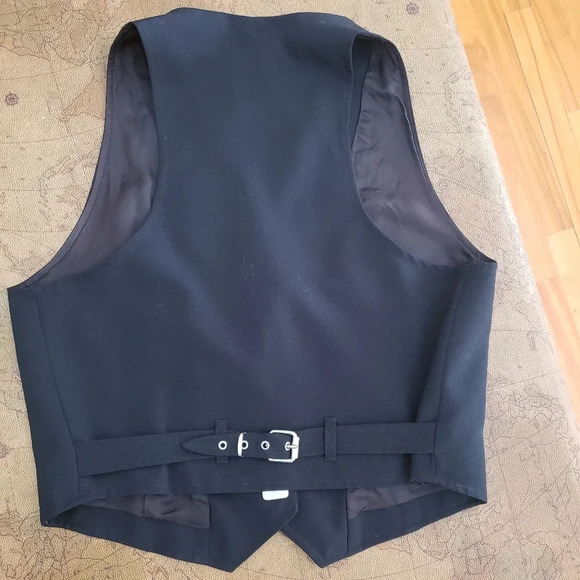 *POWERLINE  vest, size small - Picture 6 of 9